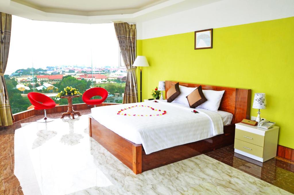 High Sky Hotel Phnom Penh Chambre photo